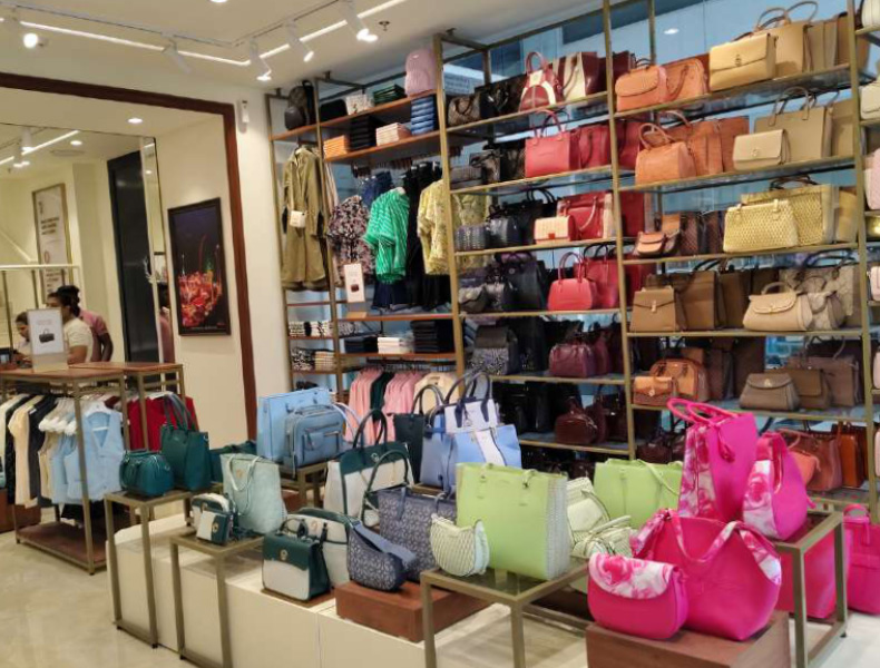 Retail Outlets interior space designed by DSC Interiors part 3